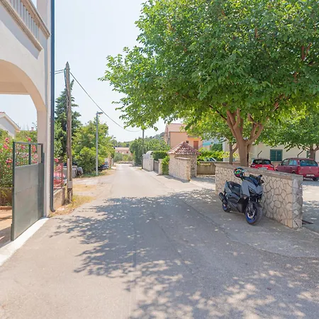 아파트호텔 Andrijas 3*