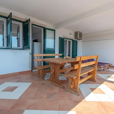 Andrijas Aparthotel Tribalj