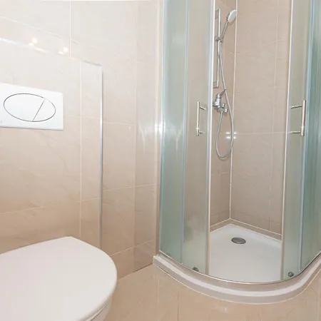 Hotel apartamentowy Andrijas Tribalj