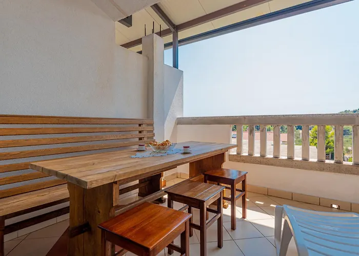 Andrijas Hotel apartamentowy 3*