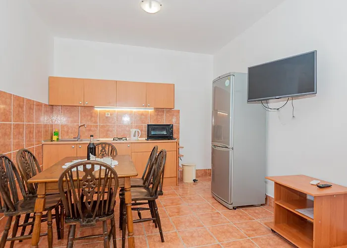 Andrijas Hotel apartamentowy 3*