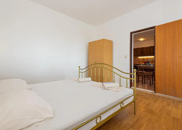 Andrijas Hotel apartamentowy 3*