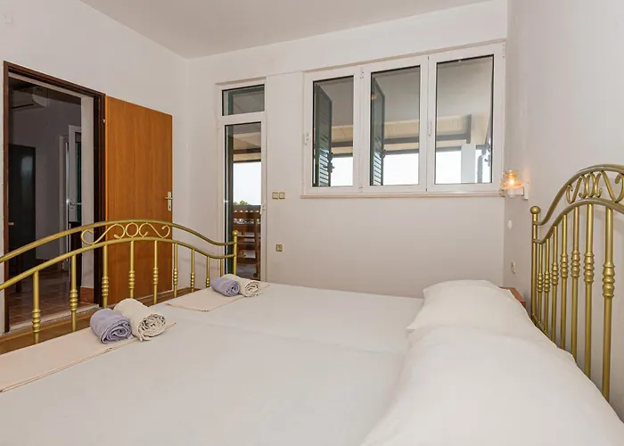 Andrijas Hotel apartamentowy 3*