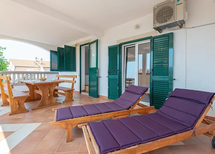 Hotel apartamentowy Andrijas Tribalj