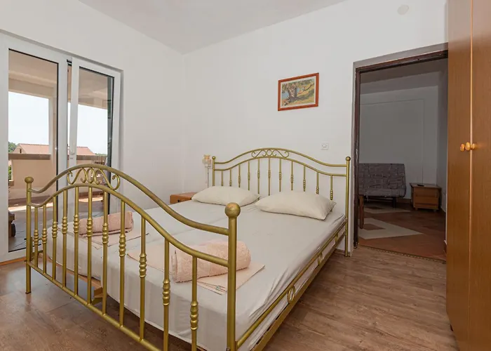 Hotel apartamentowy Andrijas 3*