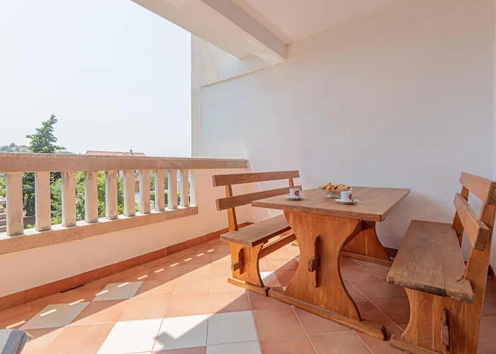 Andrijas Hotel apartamentowy 3*