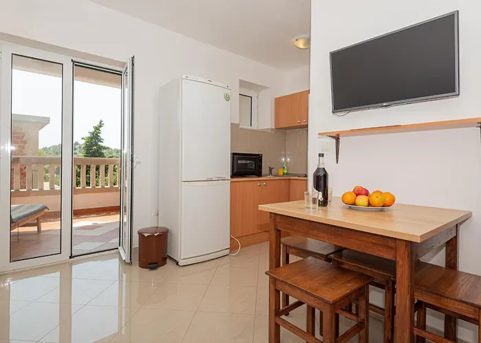 Andrijas Hotel apartamentowy 3*