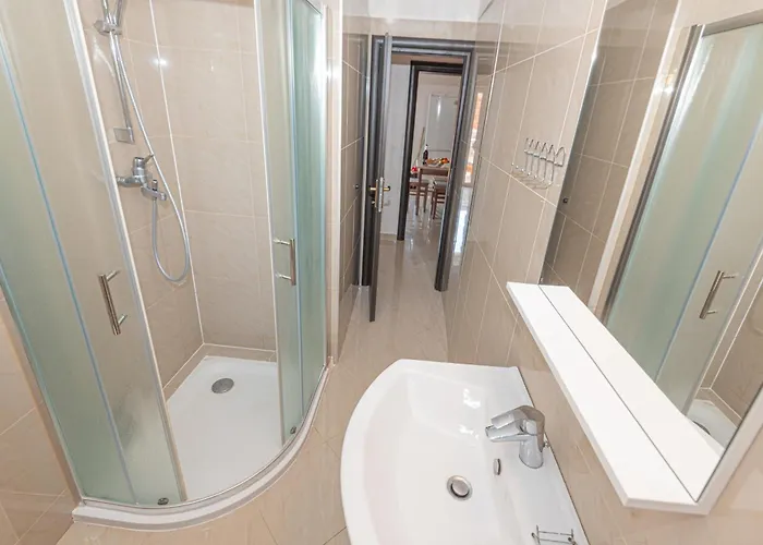 Hotel apartamentowy Andrijas 3*